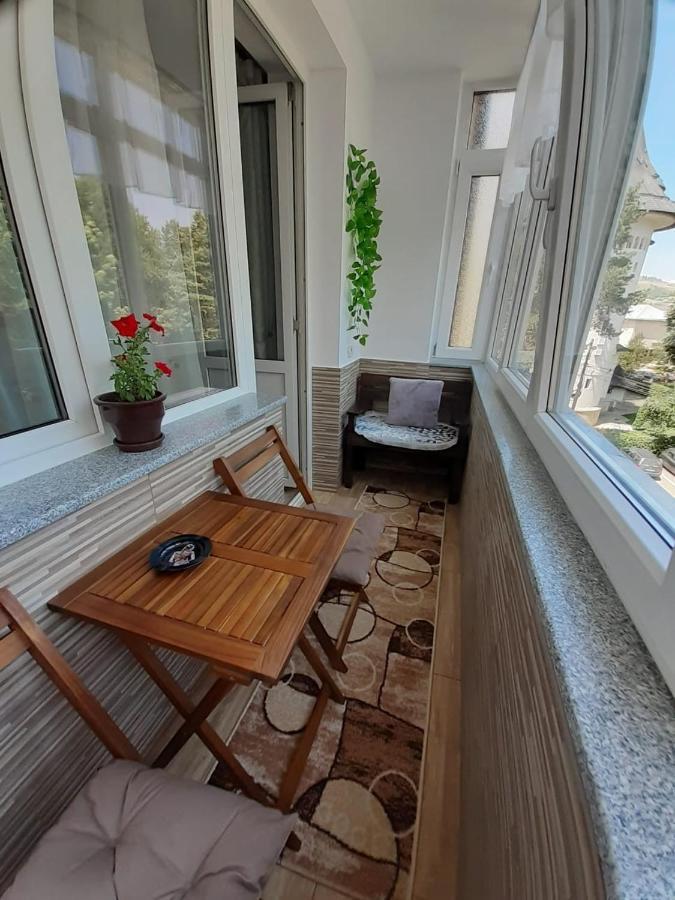 Apartament Ultra Central Marly Gura Humorului Dış mekan fotoğraf